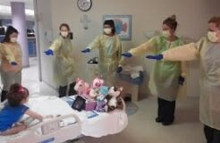 Watch Nurses Do The Hokey Pokey With Sick 3-Year-Old In Hospital