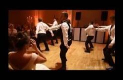 Groom Surprises Bride with Choreographed Dance